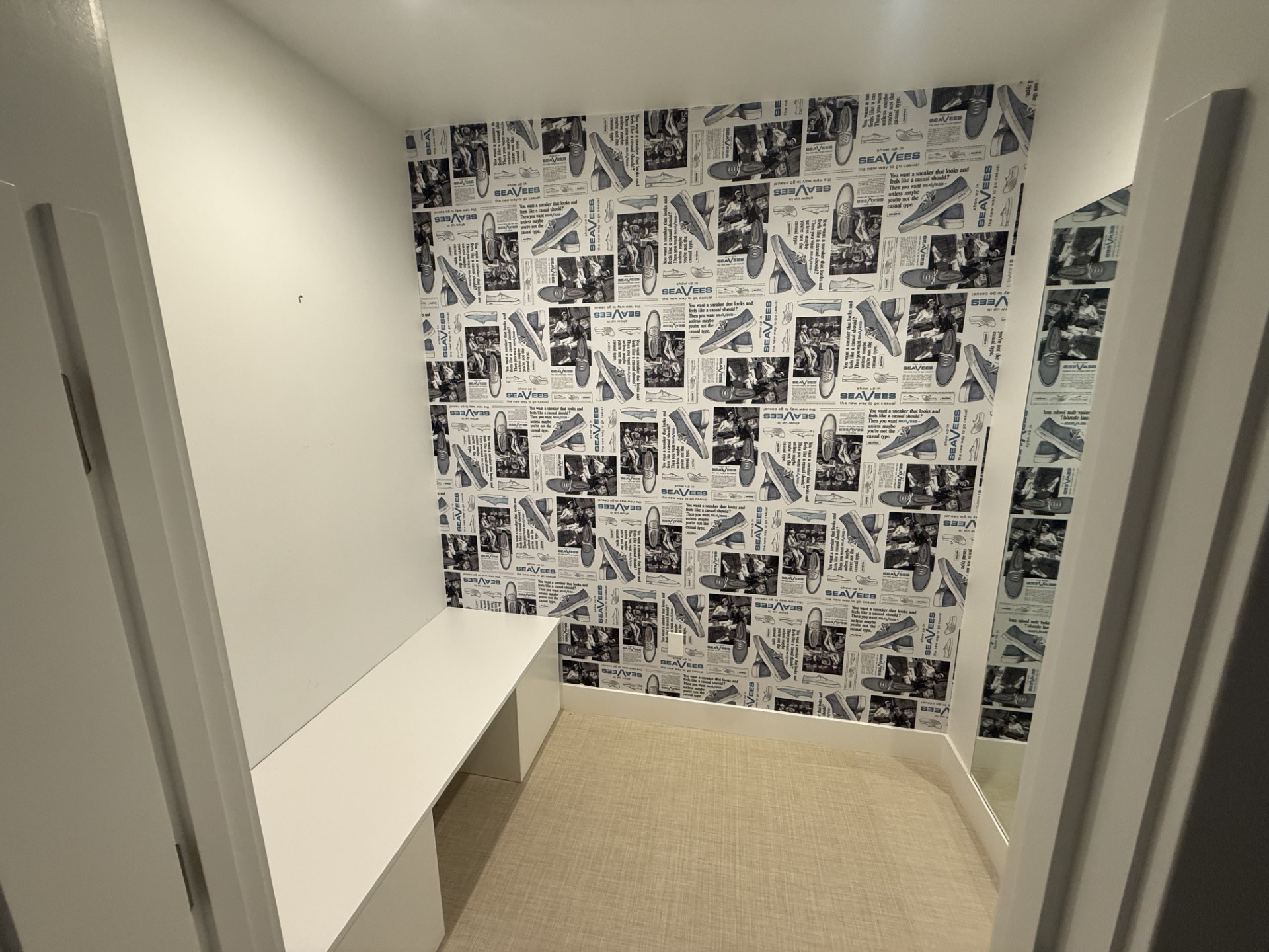 242 Shoreline Hwy Interior Photo A
